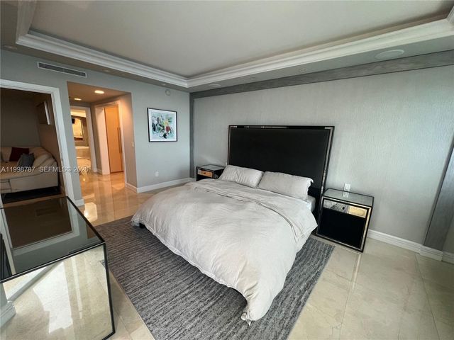 17875 Collins Avenue 4305, Sunny Isles Beach, FL 33160
