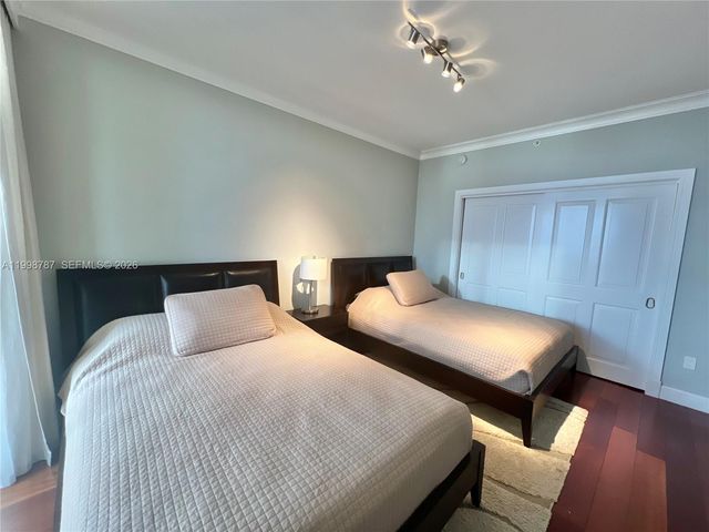 17875 Collins Avenue 4305, Sunny Isles Beach, FL 33160