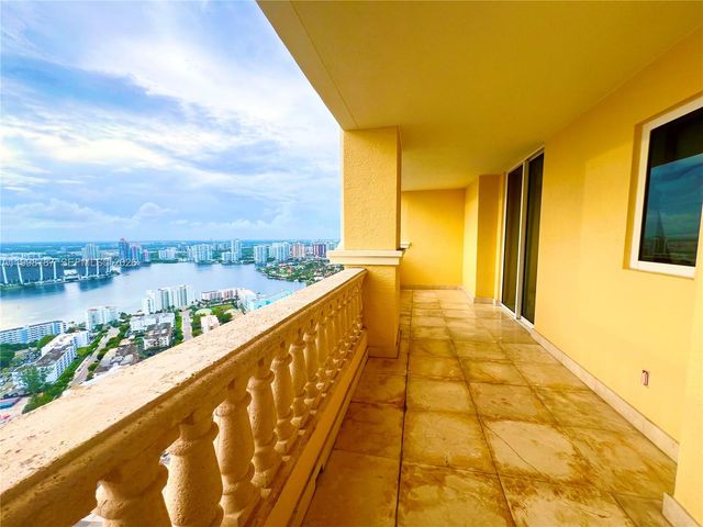 17875 Collins Avenue 4305, Sunny Isles Beach, FL 33160
