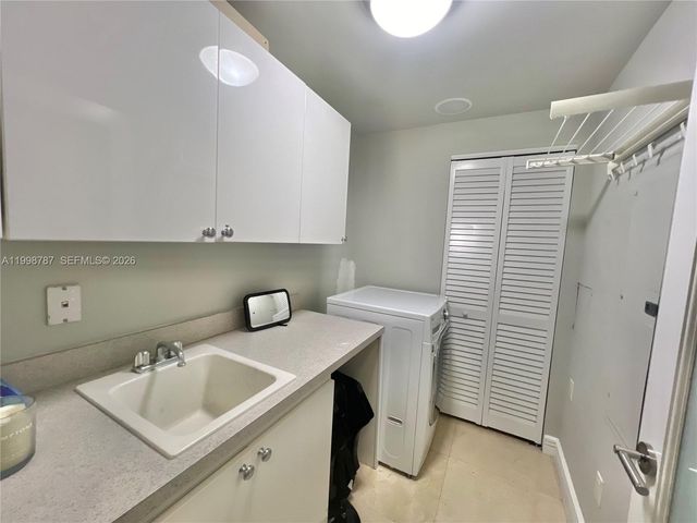 17875 Collins Avenue 4305, Sunny Isles Beach, FL 33160