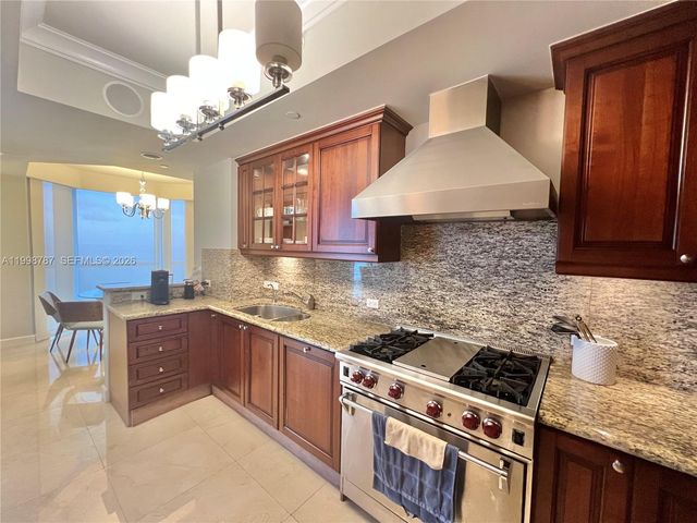 17875 Collins Avenue 4305, Sunny Isles Beach, FL 33160