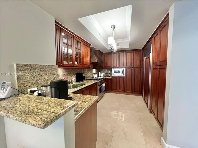17875 Collins Avenue 4305, Sunny Isles Beach, FL 33160
