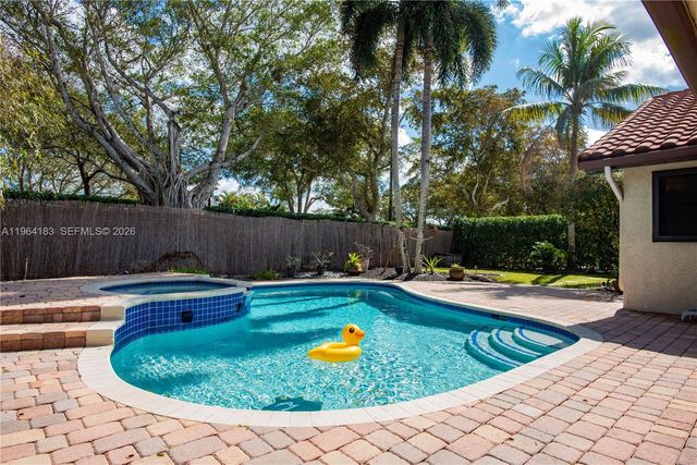 3160 Peachtree Circle, Davie, FL 33328