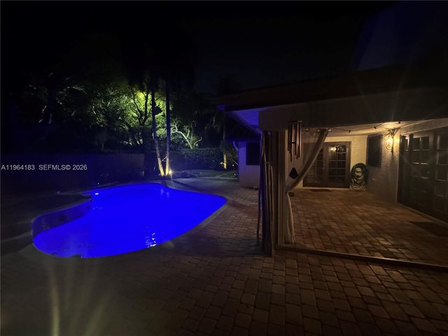 3160 Peachtree Circle, Davie, FL 33328