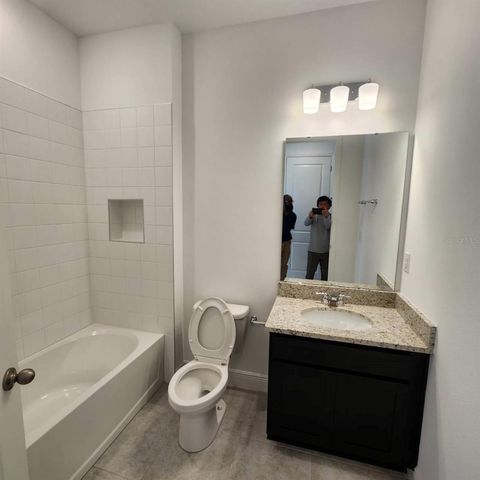 19050 BLUELEAF STREET, Orlando, FL 32827