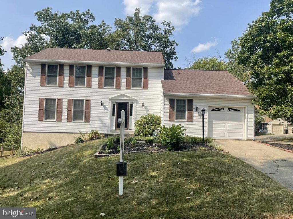 8602 HAYSHED LN, Columbia, MD 21045
