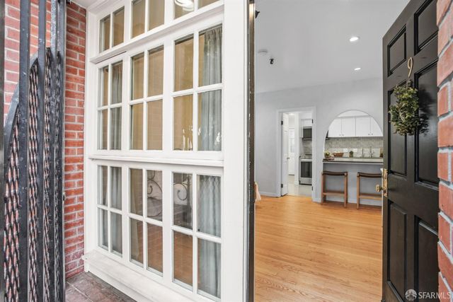 2001 Sacramento Street 9, San Francisco, CA 94109