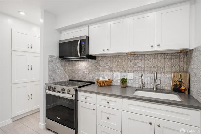 2001 Sacramento Street 9, San Francisco, CA 94109
