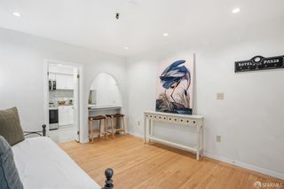 2001 Sacramento Street 9, San Francisco, CA 94109
