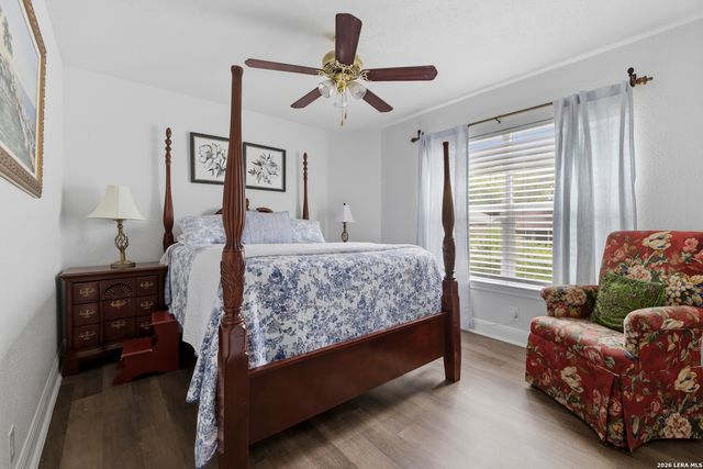 5335 Mountain Vista Dr, San Antonio, TX 78247