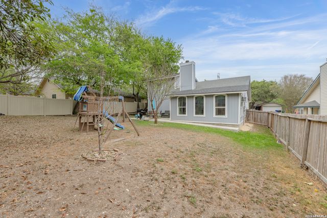 5335 Mountain Vista Dr, San Antonio, TX 78247