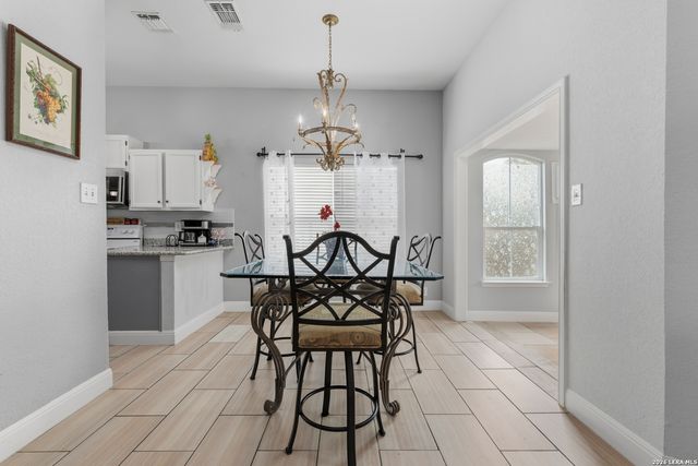 5335 Mountain Vista Dr, San Antonio, TX 78247