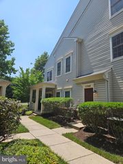 11268 WORTHAM CREST CIR #08, Manassas, VA 20109