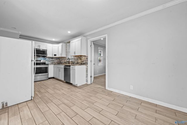 805 W Arbor Drive NW, Huntsville, AL 35811