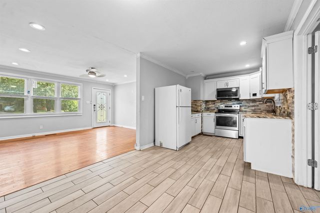 805 W Arbor Drive NW, Huntsville, AL 35811