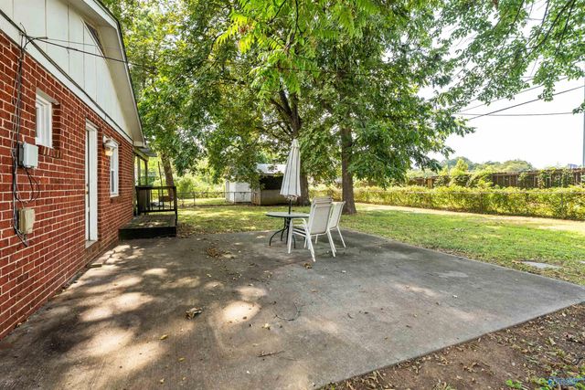 805 W Arbor Drive NW, Huntsville, AL 35811