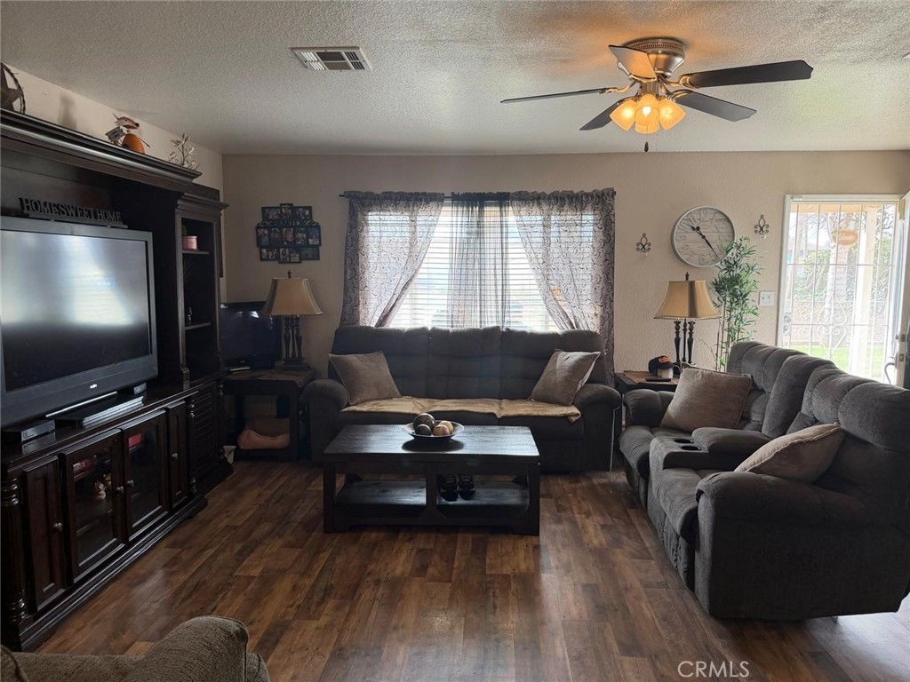 Image 30 of property listing at 5109 Center, Modesto, CA 95357