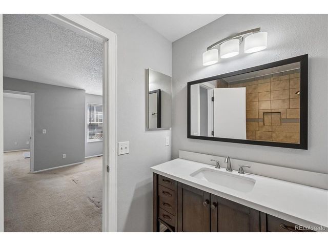 8347 S Upham Way 106, Littleton, CO 80128