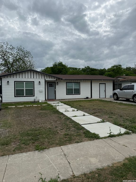 226 Amber, San Antonio, TX 78221