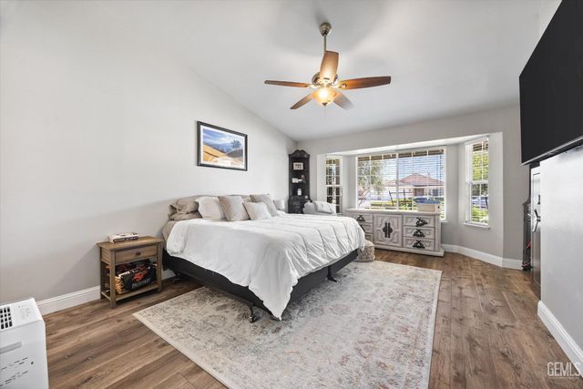 11016 Martingale Drive, Bakersfield, CA 93312