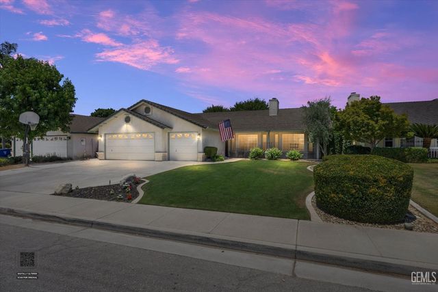 11016 Martingale Drive, Bakersfield, CA 93312