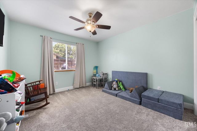 11016 Martingale Drive, Bakersfield, CA 93312