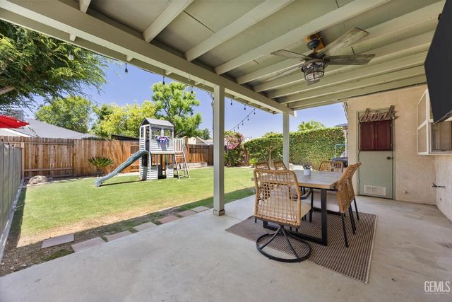 11016 Martingale Drive, Bakersfield, CA 93312
