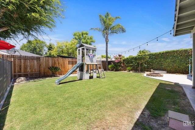 11016 Martingale Drive, Bakersfield, CA 93312