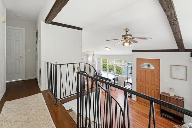 23 Glenwood Lane, Huntington, NY 11743