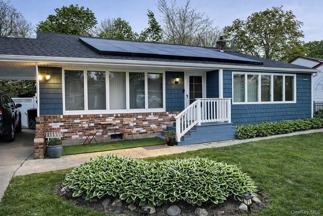 23 Glenwood Lane, Huntington, NY 11743