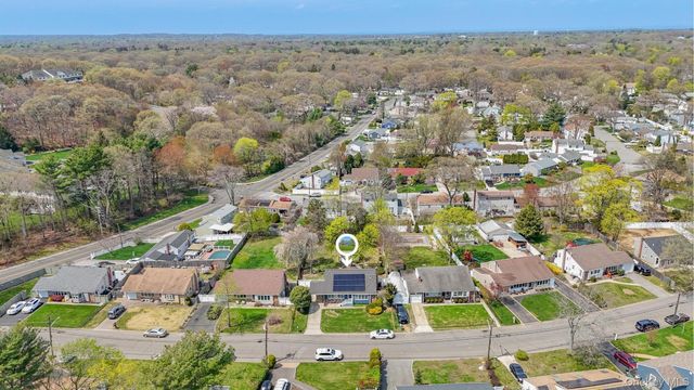 23 Glenwood Lane, Huntington, NY 11743