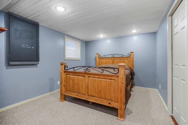 12479 S Twilight Lane, Olathe, KS 66062