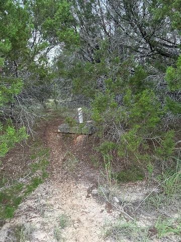 21402 Highland Lake DR, Lago Vista, TX 78645