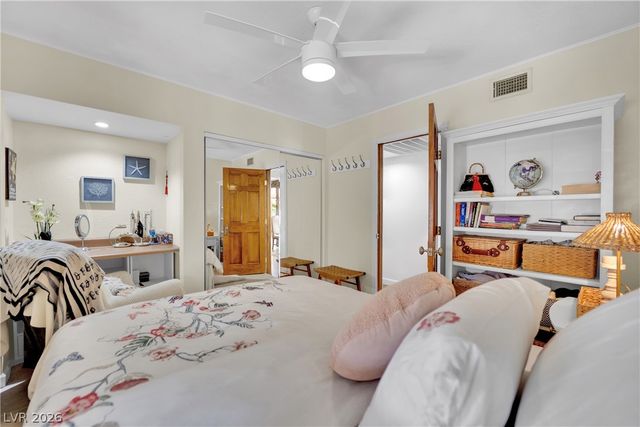 4550 Silver Peak Street, Las Vegas, NV 89103