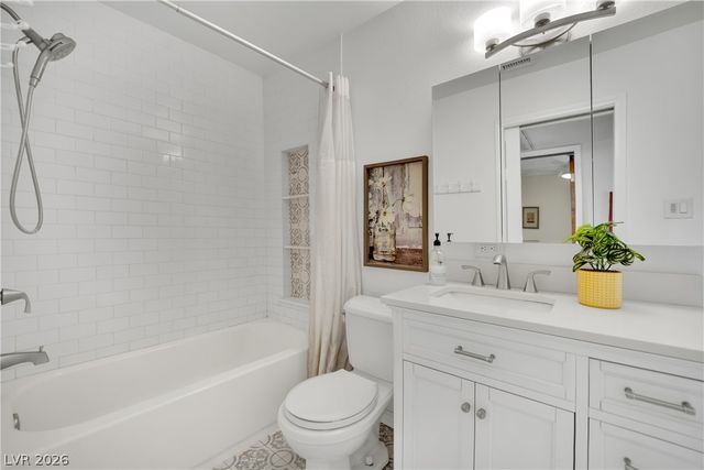 4550 Silver Peak Street, Las Vegas, NV 89103