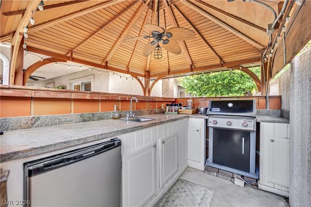 4550 Silver Peak Street, Las Vegas, NV 89103