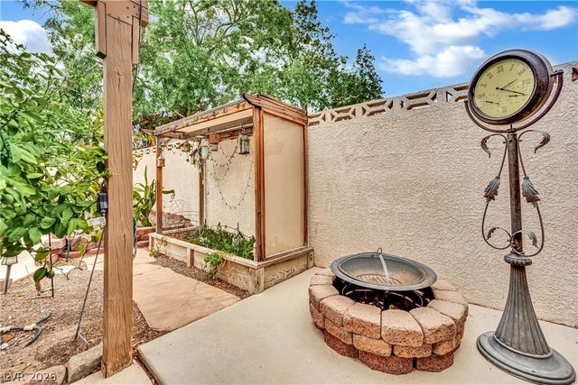 4550 Silver Peak Street, Las Vegas, NV 89103