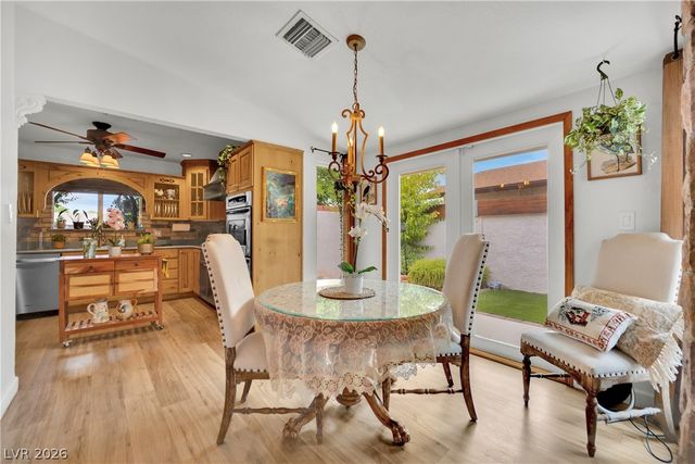 4550 Silver Peak Street, Las Vegas, NV 89103