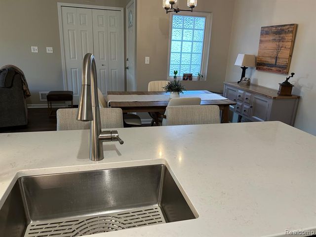 29280 Red Maple Drive 105, New Baltimore, MI 48051