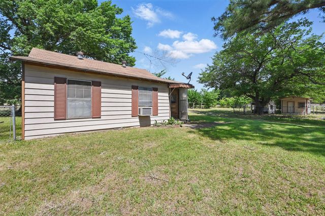 402 S Watson Street, Alvarado, TX 76009