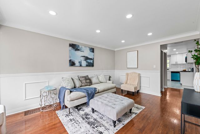 7917 S Christiana Avenue, Chicago, IL 60652