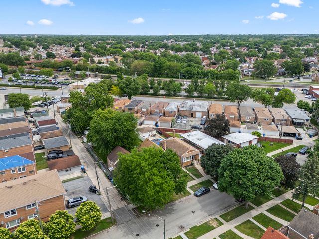 7917 S Christiana Avenue, Chicago, IL 60652