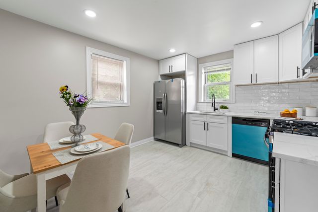 7917 S Christiana Avenue, Chicago, IL 60652