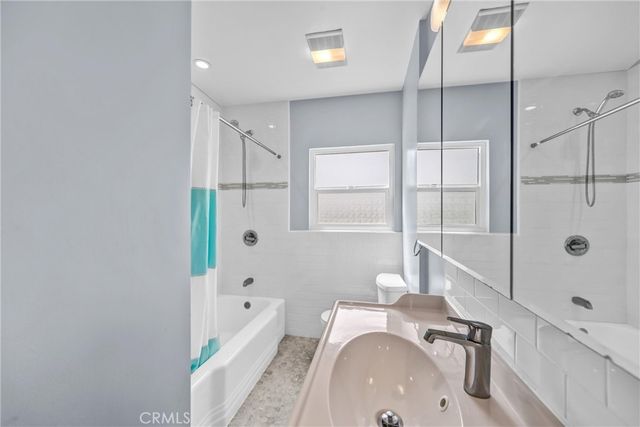 3338 Paraiso Way, La Crescenta, CA 91214