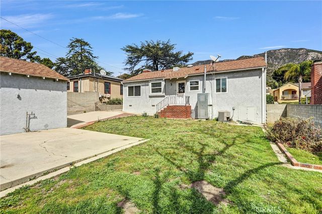 3338 Paraiso Way, La Crescenta, CA 91214