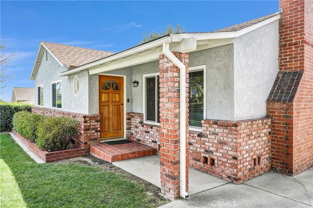 3338 Paraiso Way, La Crescenta, CA 91214