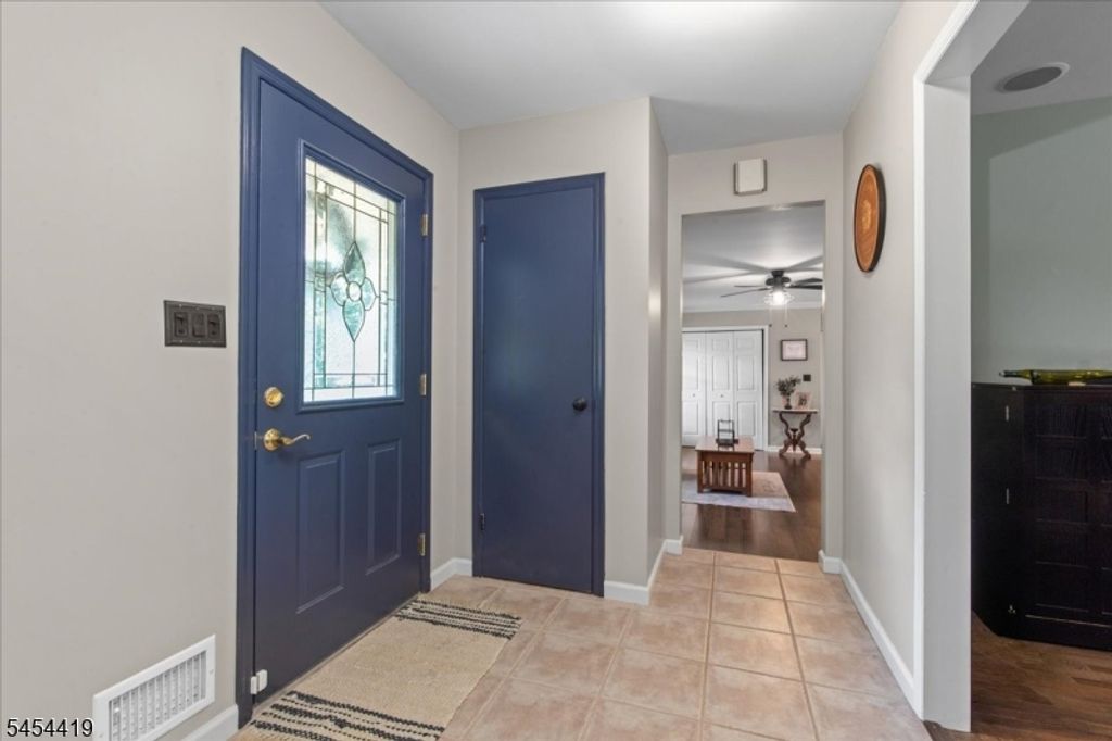 1137 Concord Dr, Bridgewater Twp., NJ 08807 — photo 3