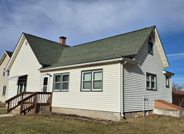 106 Main Street, Gays Mills, WI 54631