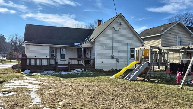 106 Main Street, Gays Mills, WI 54631