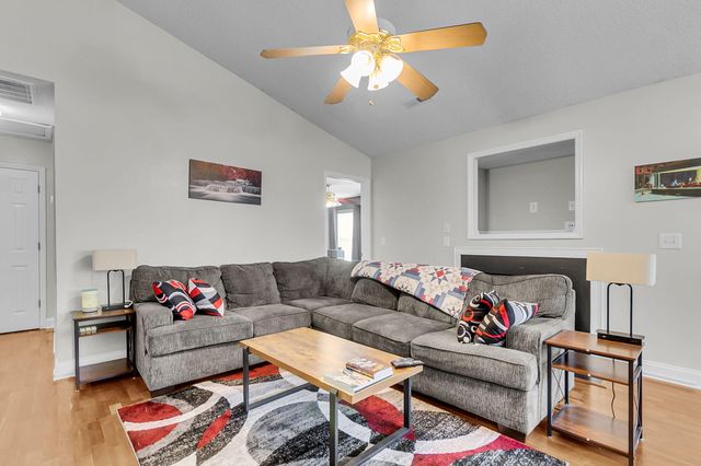 137 Paddock Way, Summerville, SC 29486